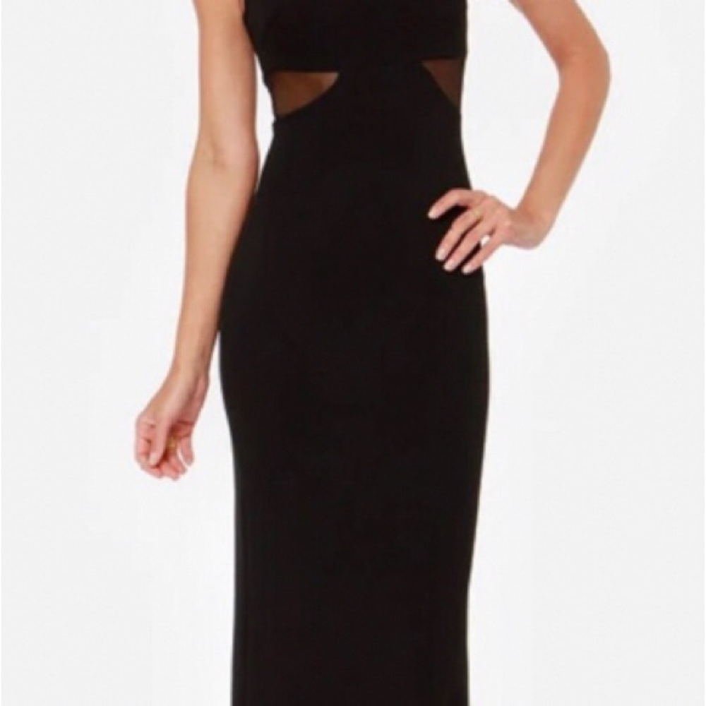 LULU’S • LASTING IMPRESSIONS • Elegant Black Maxi Evening Dress - Picture 4 of 13